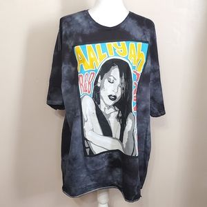 grey acid wash Aaliyah tee